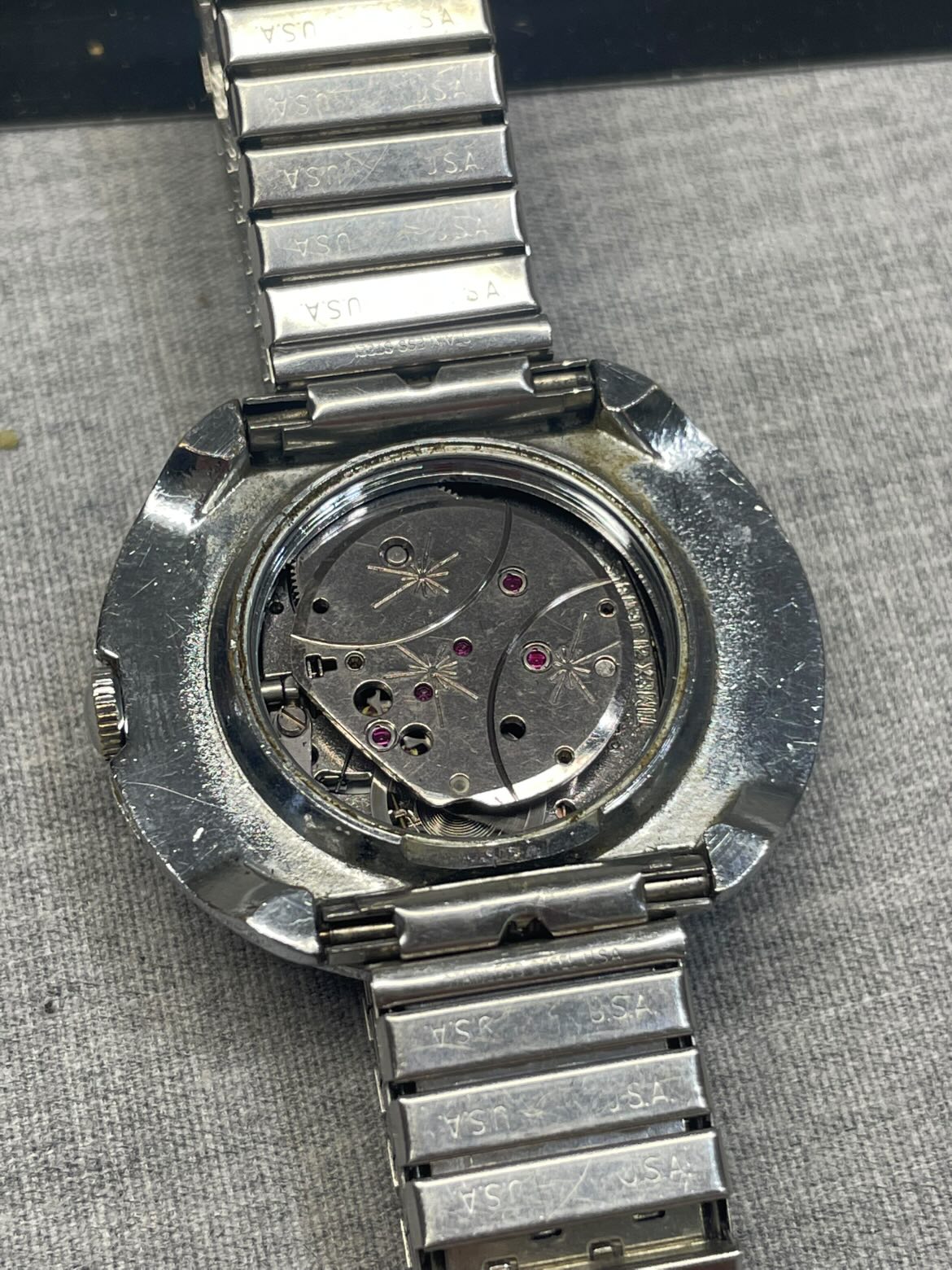 1972 Timex 21 Jewels UFO Manual Wind – Vintage Space-Age Style – Running!