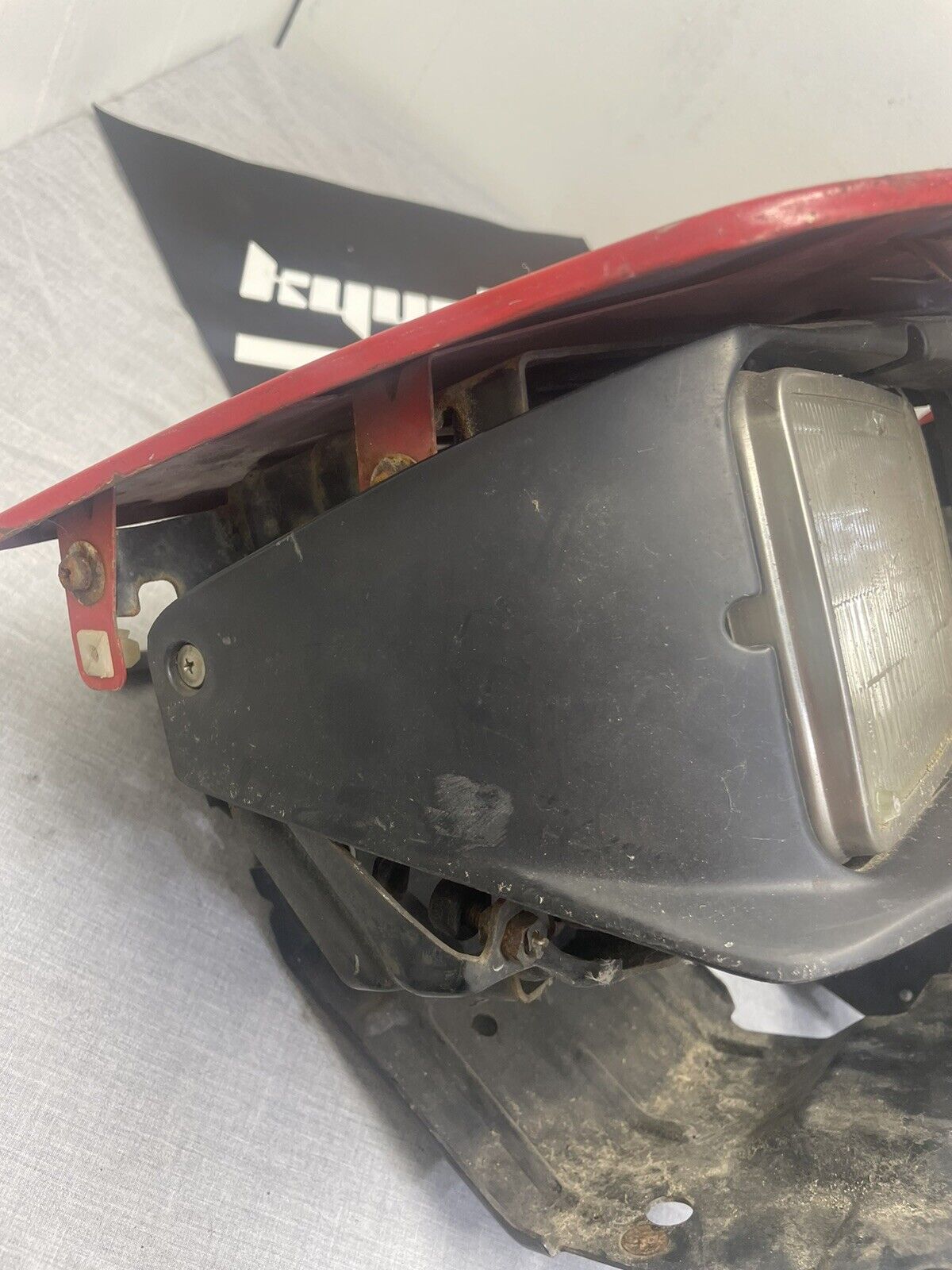 91-93 Dodge Stealth/Mitsubishi 3000GT Pop Up Headlights Pass & Driver OEM