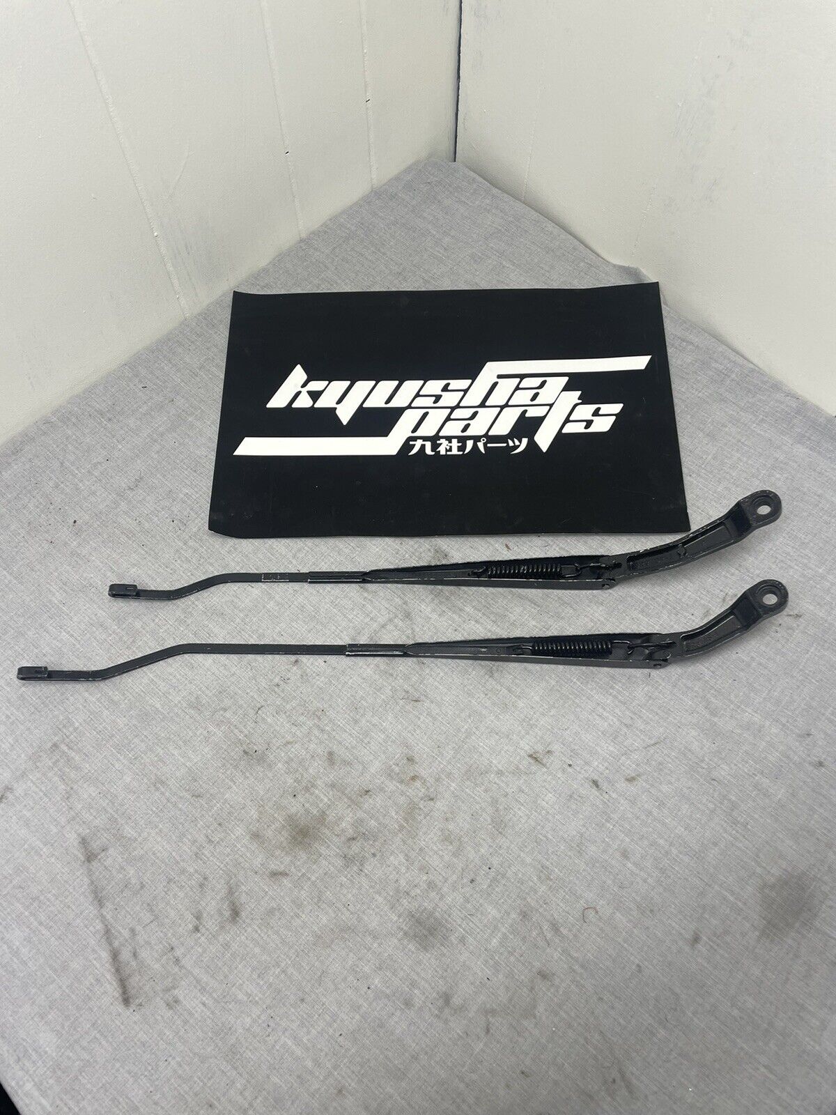 92-95 HONDA CIVIC LEFT & RIGHT Pair Set WINDSHIELD WIPER ARMS OEM Used