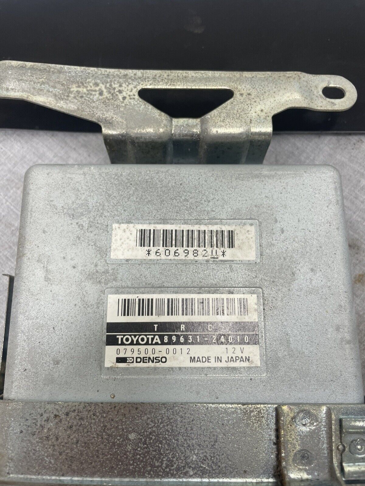 1992-1996 Lexus SC400 SC300 TRC Traction Control Module 8963124010 OEM