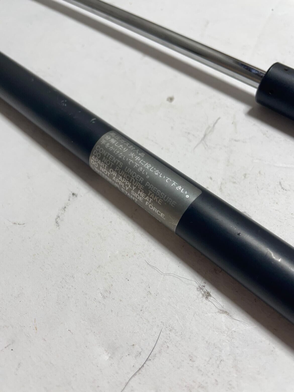 OEM Honda Civic Eg Hatch 1992-1995 Hatch Struts Showa