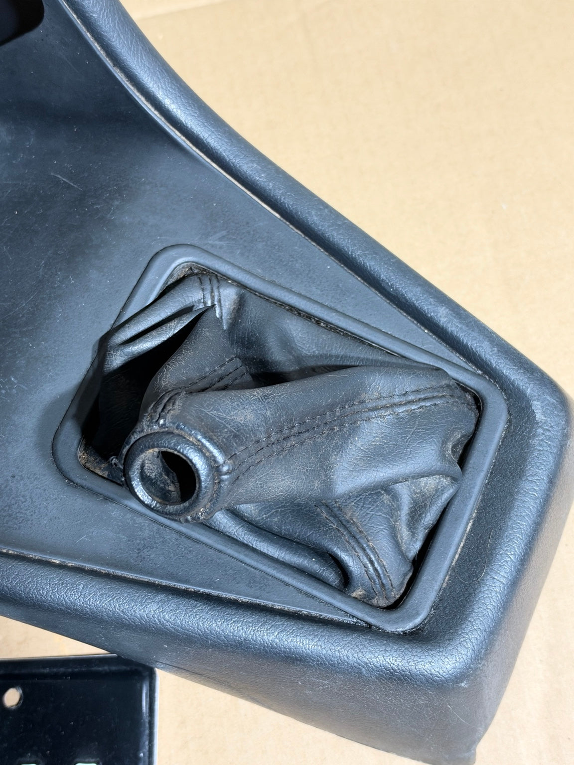 Honda CRX black center console and shift boot photo 5
