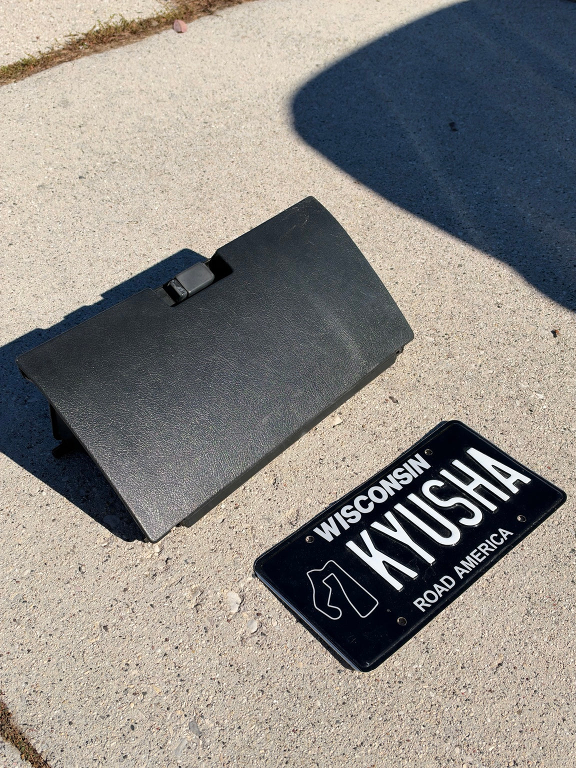 1988-1991 Honda Civic EF hatchback Si black glove box photo 1
