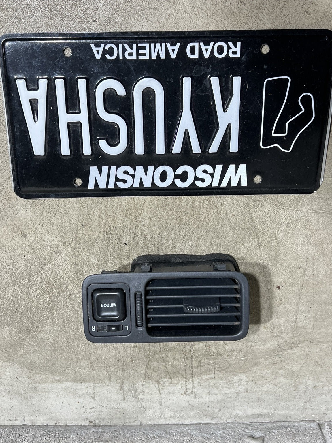 1997-2001 Honda CR-V RD1 OEM Driver Dash Air Vent Power Mirror Switch Assembly