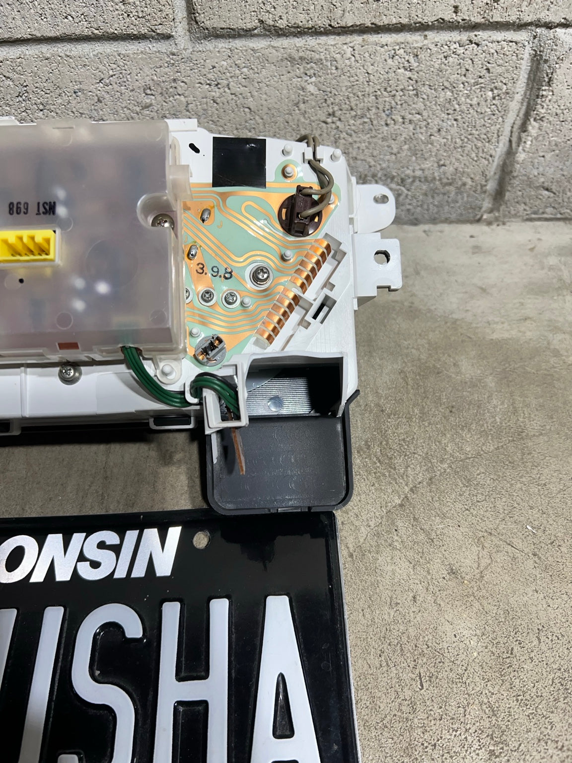 1990-1991 Honda Prelude broken instrument cluster view 3