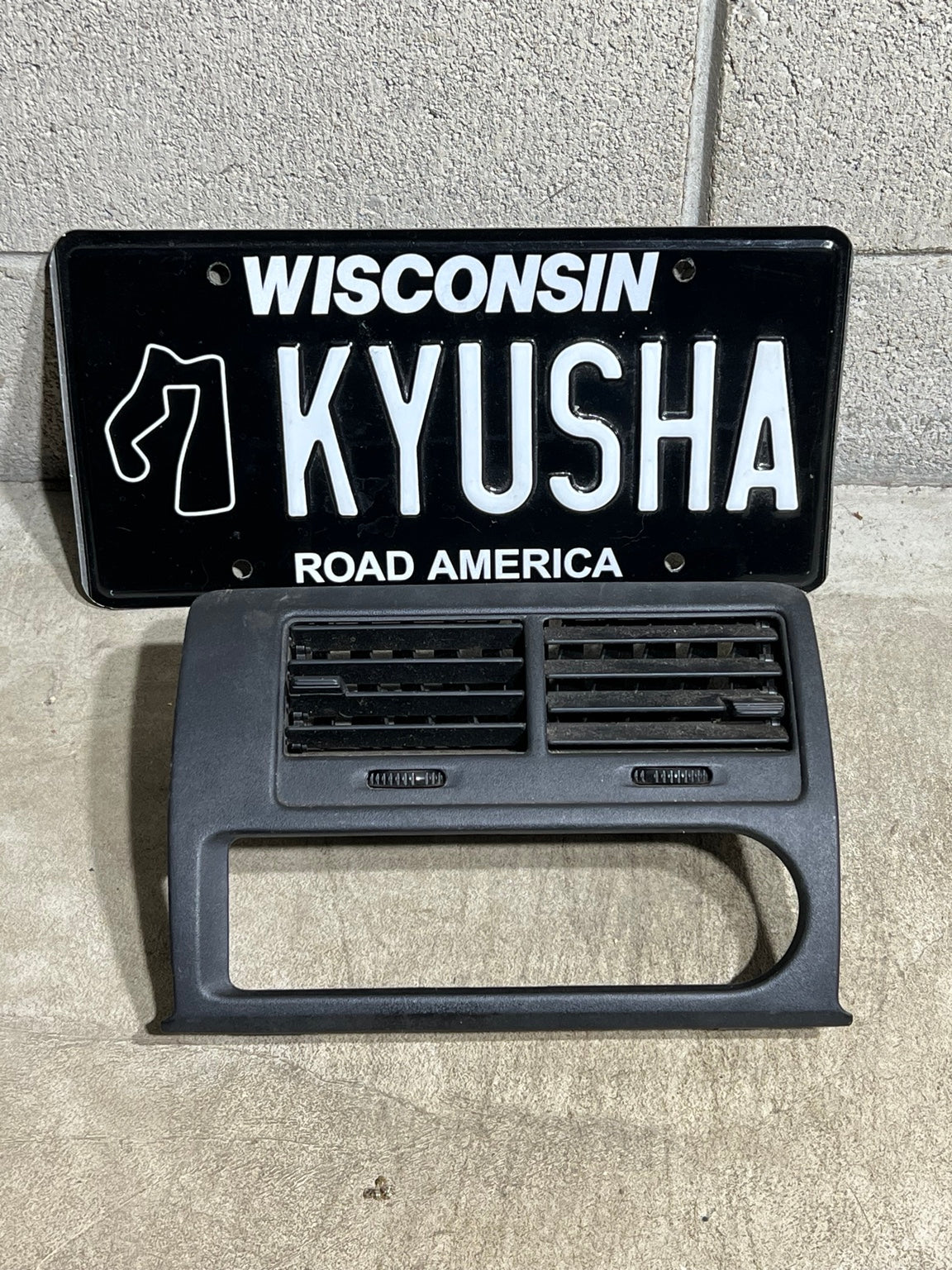 Honda Prelude center air vents front