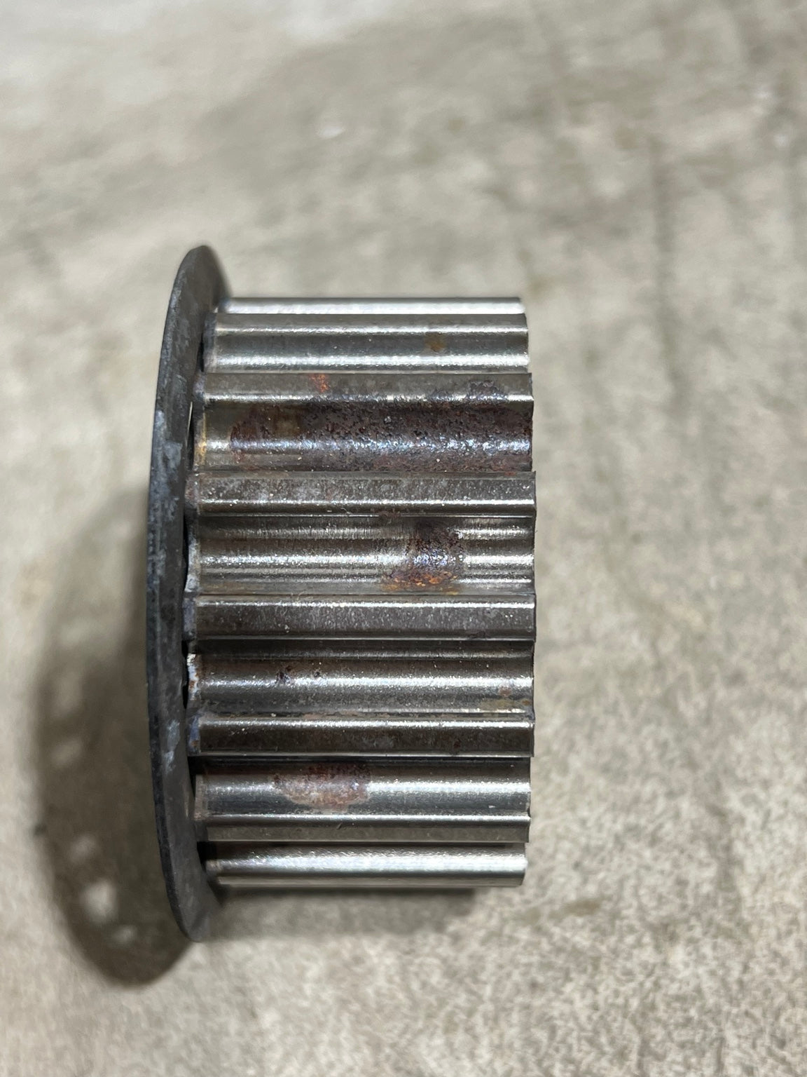 Crank gear teeth and oxidation side view
