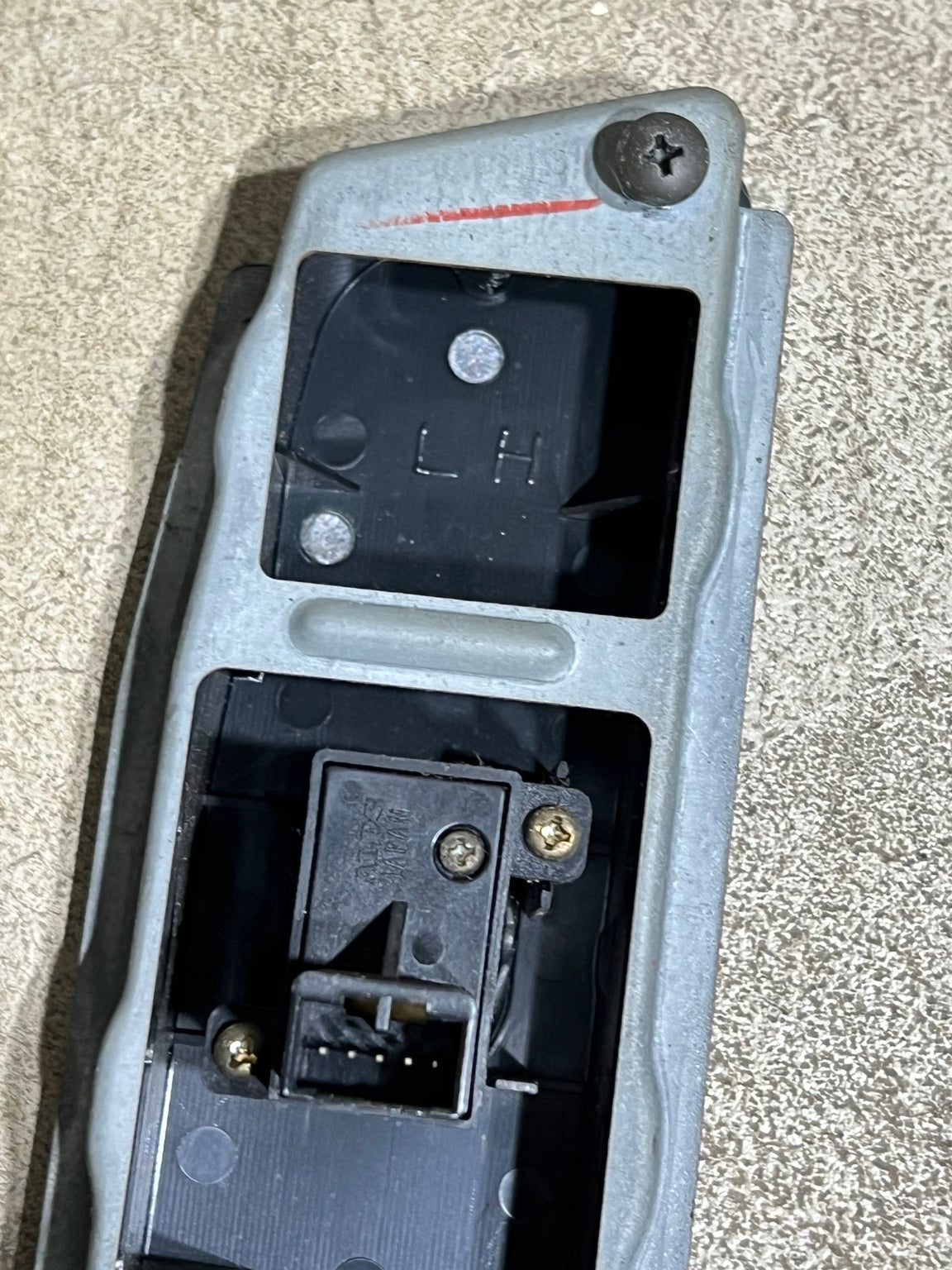 1993-1997 Honda Del Sol EG1 LH Left Side Power Window Switch Black OEM Used
