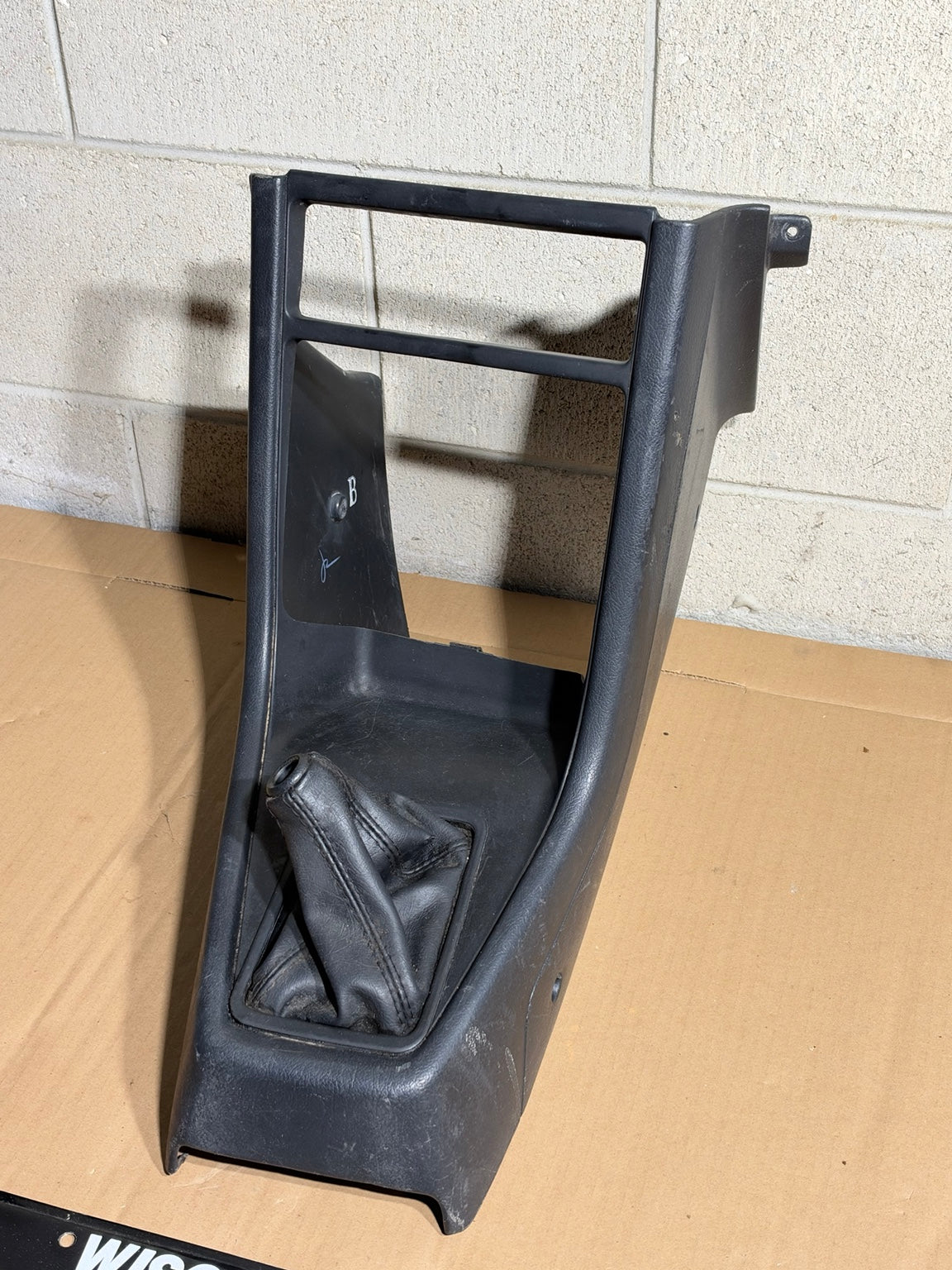 Honda CRX black center console and shift boot photo 1