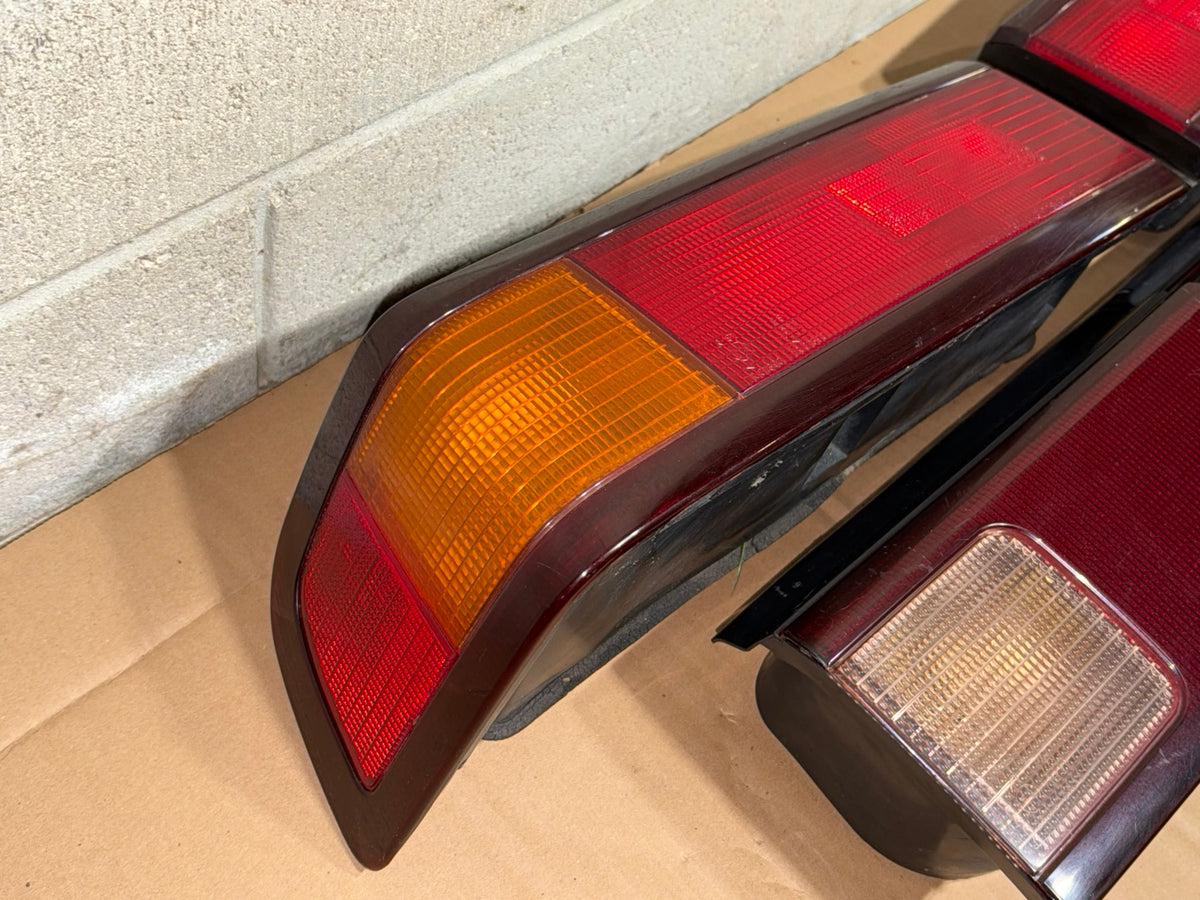 1988-89 Honda CRX three-piece taillights photo 2