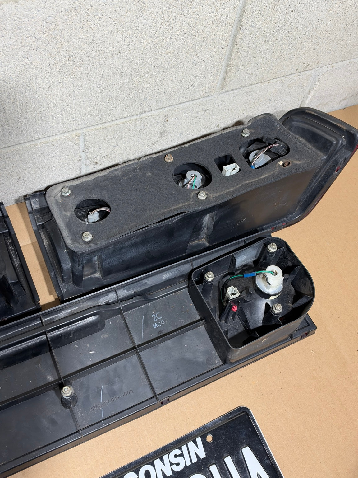 1988-89 Honda CRX three-piece taillights photo 6