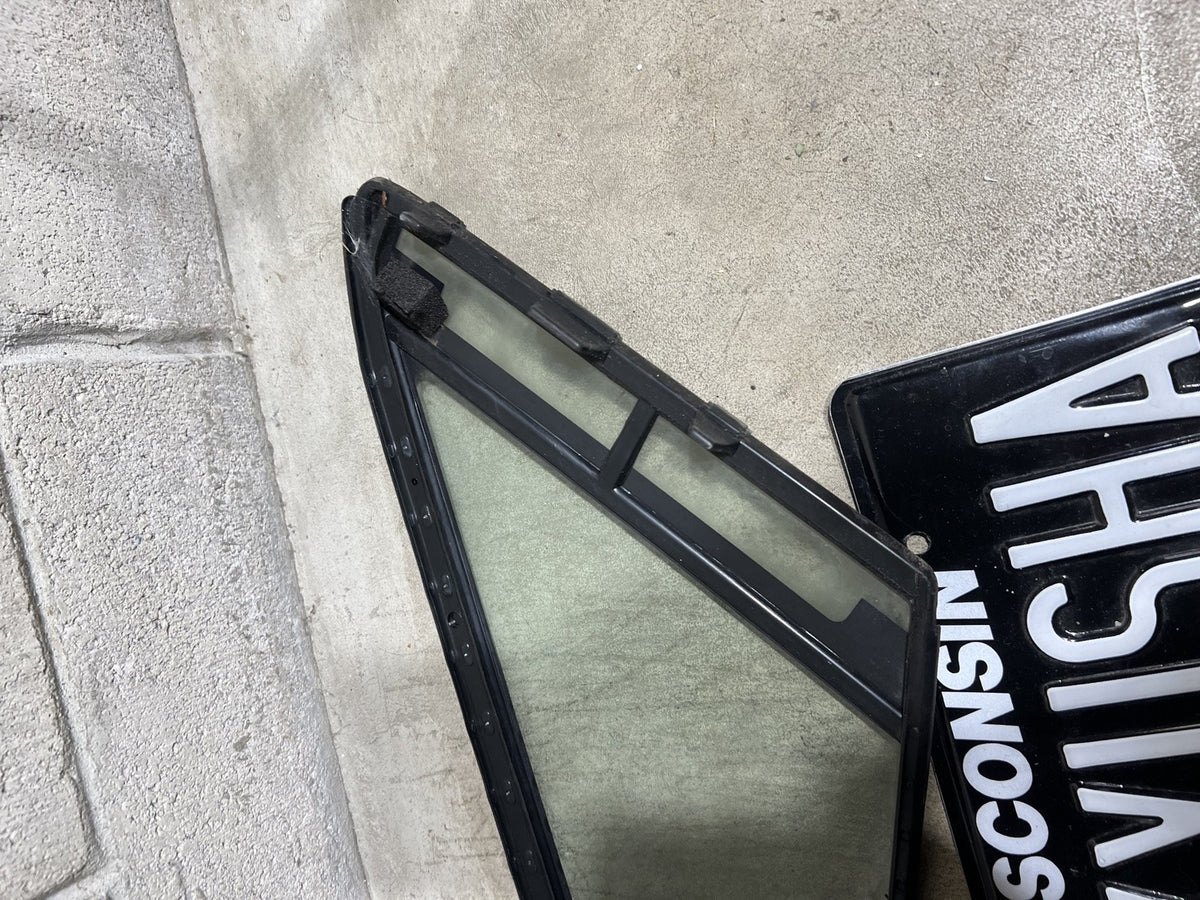 1993-1997 Honda Del Sol Driver Left Side Quarter Window Glass OEM